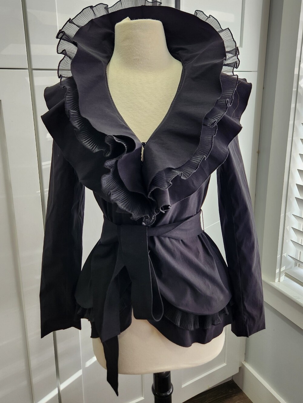 Samuel Dong Dramatic Ruffle Collar Jacket Blazer Gothic Chic Victorian Size XXS